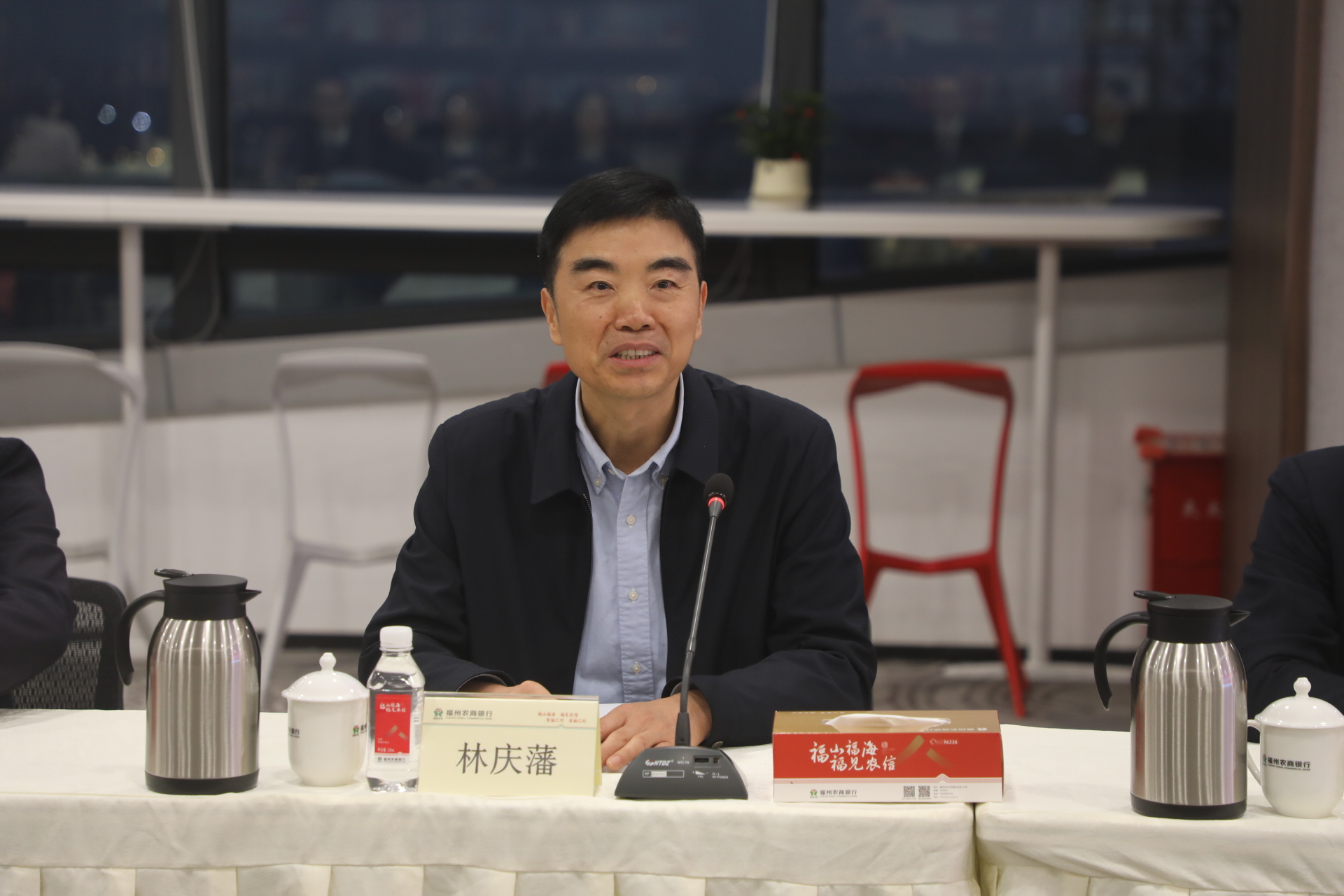 林庆藩在座谈会上讲话.jpg 林庆藩在座谈会上讲话.jpg